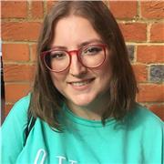 Profesora de inglés con experiencia en España e Inglaterra para alumnado de todas las edades. Si buscas mejorar tu segundo idioma, ¡yo soy tu solución!